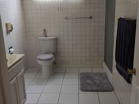 3rd image of 7108 Georgia Ave
