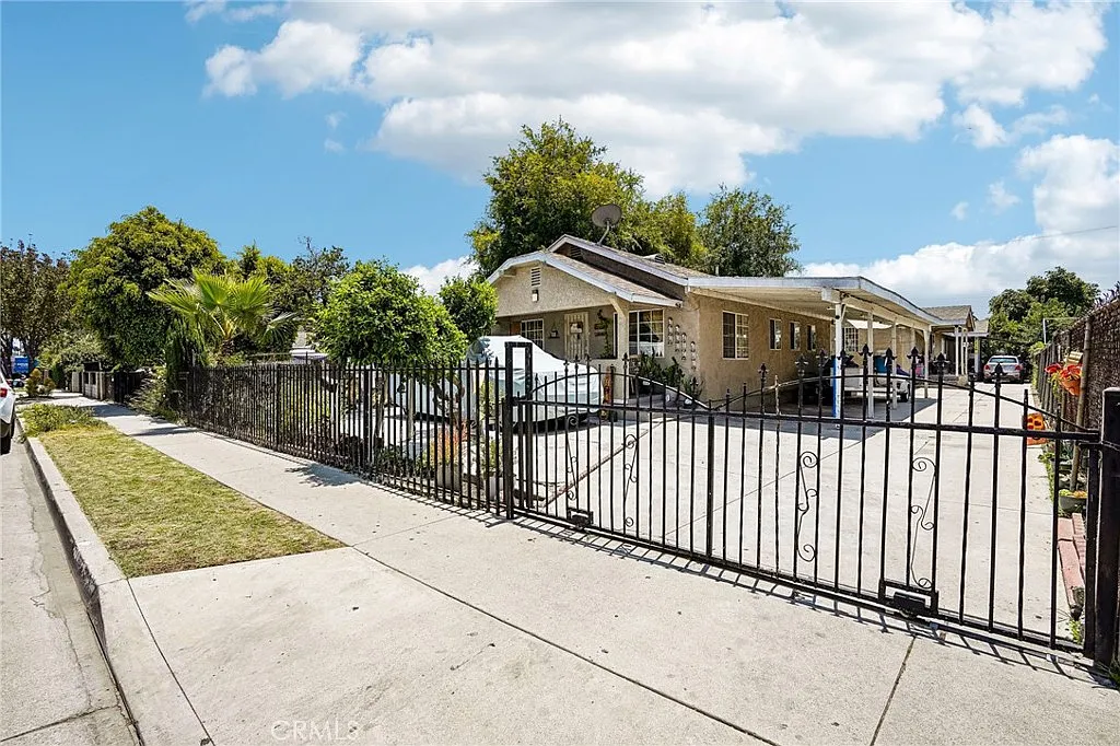 1 bed, 580 sqft, $1,800 — Photo 2