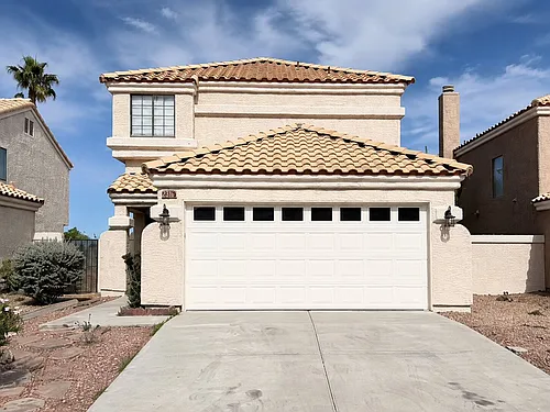 2316 Chapman Hill Dr Photo 1