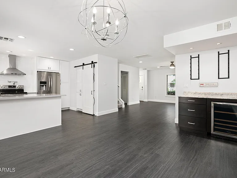 6063 N Granite Reef Rd — Photo 2