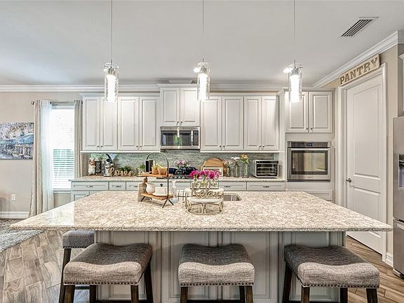 4th image of 3532 Wicket Field Rd