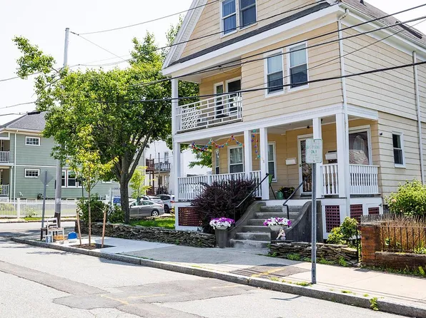 130 Capen St, Medford, MA 02155