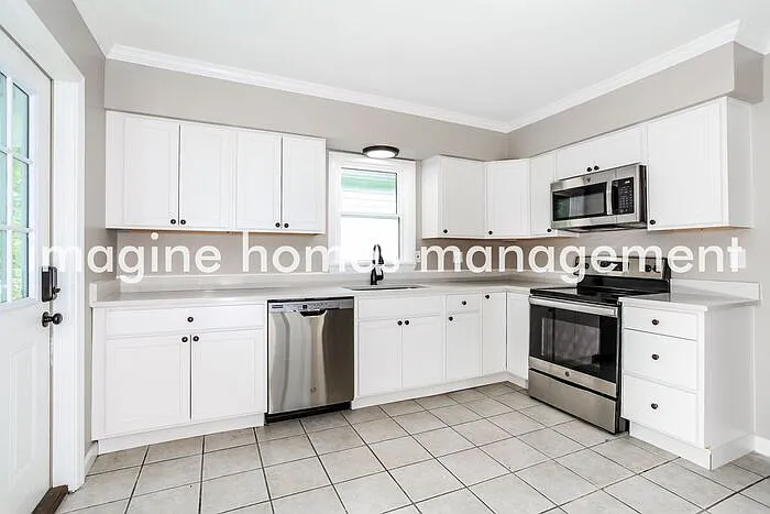 6425 Sherman Ave — Photo 7