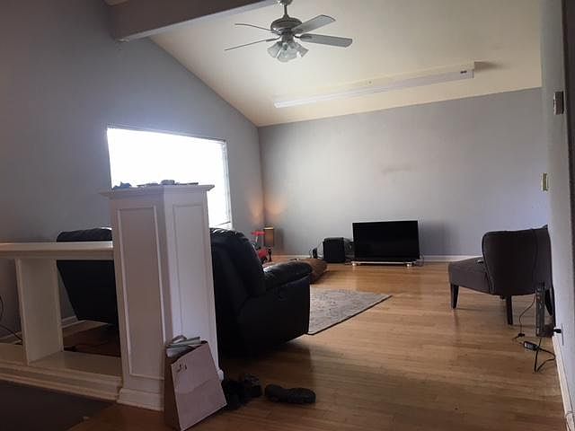 Living area with projection system