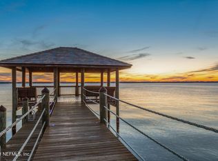 1396 Sunset View Ln, Jacksonville, FL 32207