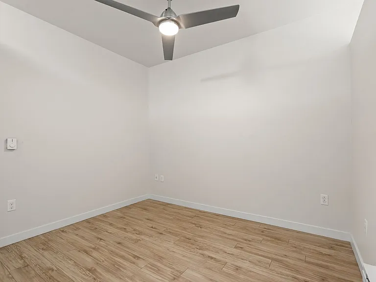 Contour Apartments — Photo 35