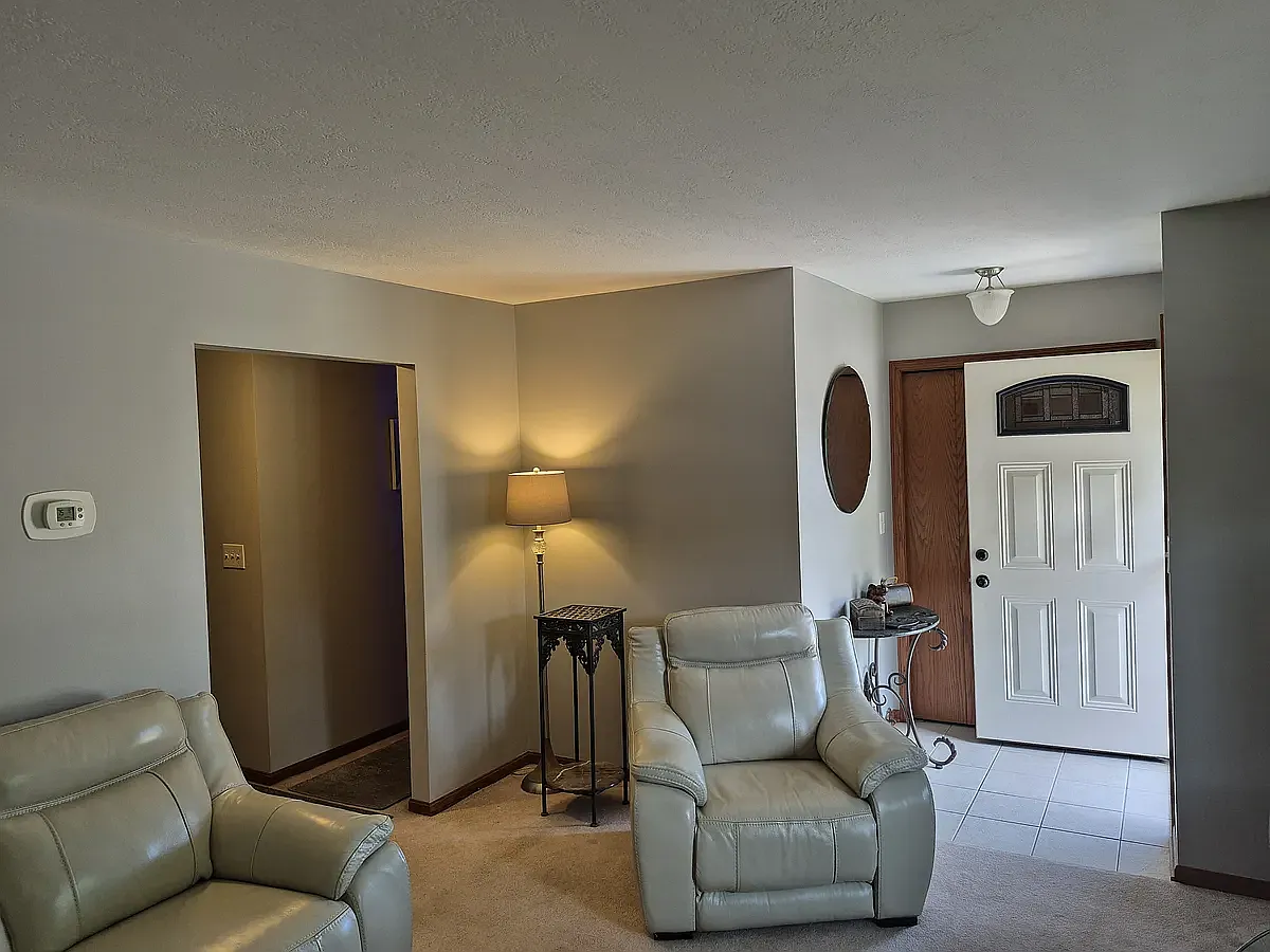 2 bed, 1678 sqft, $1,950 — Photo 4