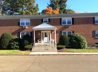 18 Brewster Rd APT D, Glastonbury, CT 06033