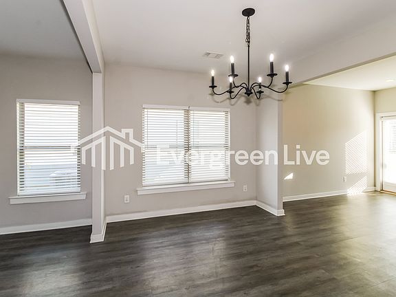 3rd image of 11118 Harlow Way