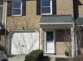 430 San Roman Dr, Chesapeake, VA 23322