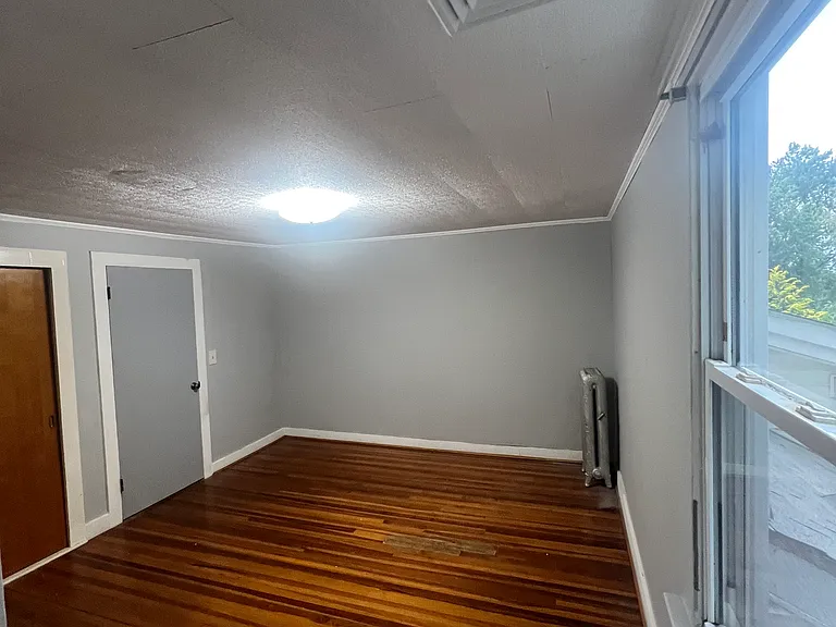 418 N Main St #B — Photo 3