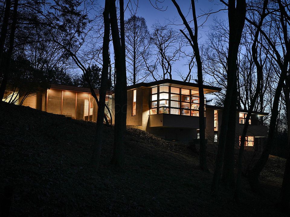 1st image of 5795 Foster Ave