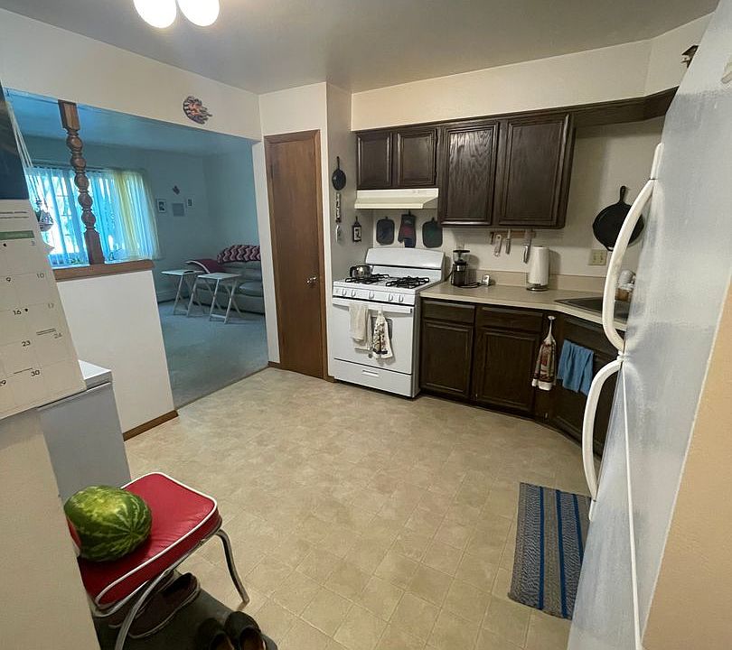 S352 W155N11352 Sylvan Cir Germantown WI Zillow