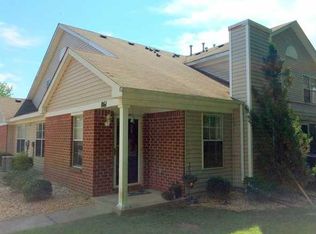 861 Miller Creek Ln, Newport News, VA 23602