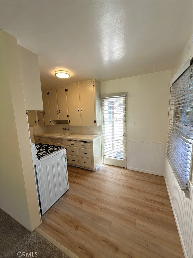 1 bed, 714 sqft, $2,250 — Photo 3