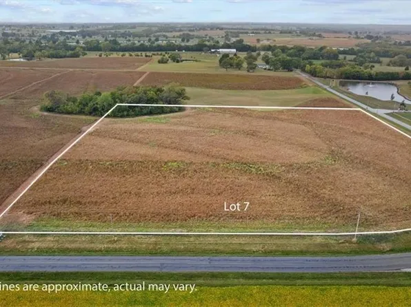 7 E State Route P, Pleasant Hill, MO 64080