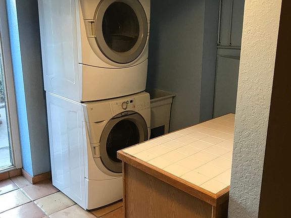 Laundry / Utility room
