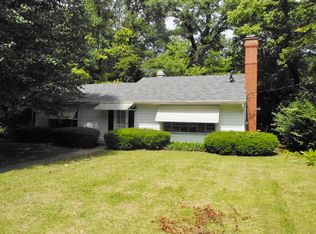 12 Briarwood Dr, Collinsville, IL