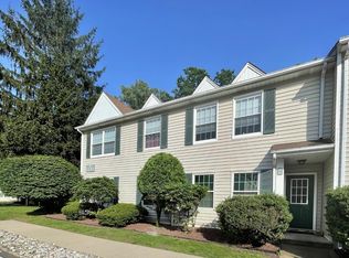 23 Hanover Sq, Middlesex, NJ 08846