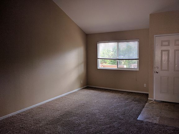 4th image of 1915 E Grand Ave Unit 12