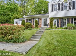 5321 Trailway Dr, Rockville, MD 20853