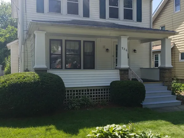926 Dan St, Akron, OH 44310