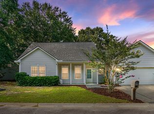 104 Equestrian Ct, Summerville, SC 29486