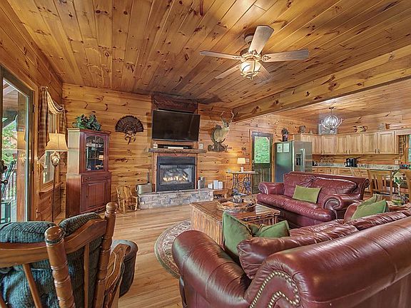 11th image of 453 Macs Mountain Retreat Ln
