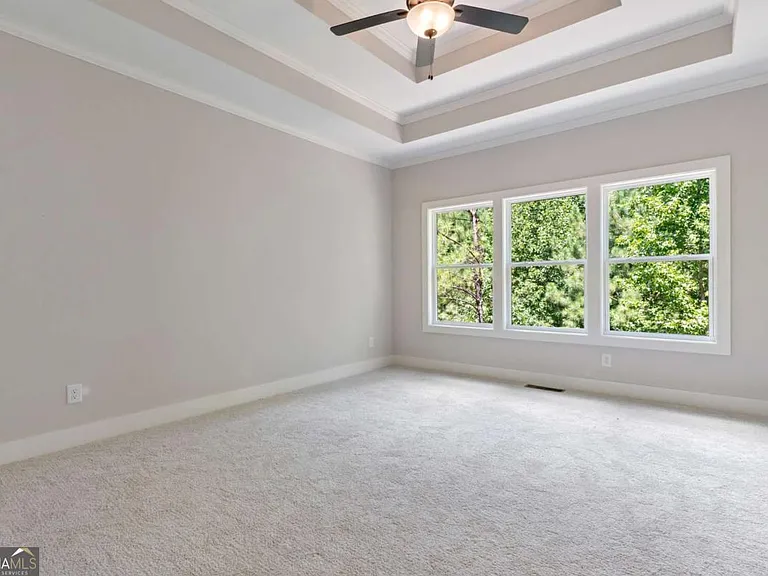 400 Ansley Dr — Photo 16
