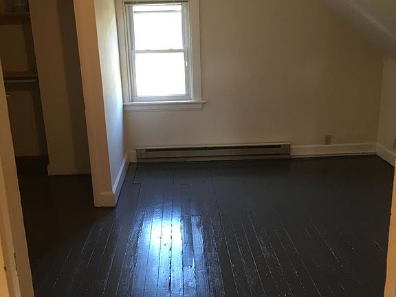 Upstairs bedroom