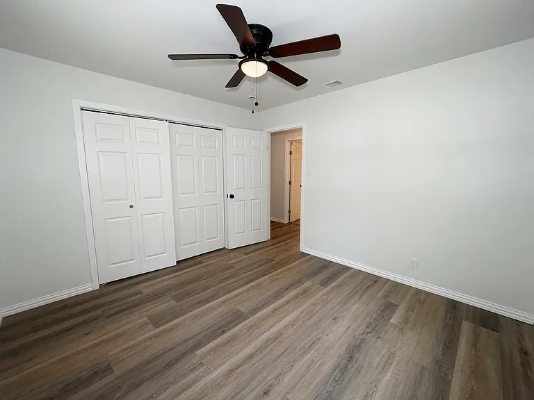 1108 Park Dr — Photo 8