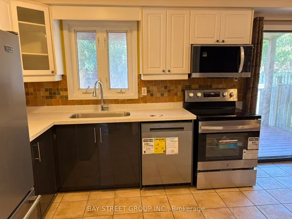 16 Tinti Pl, Vaughan, ON L4J 5B2
