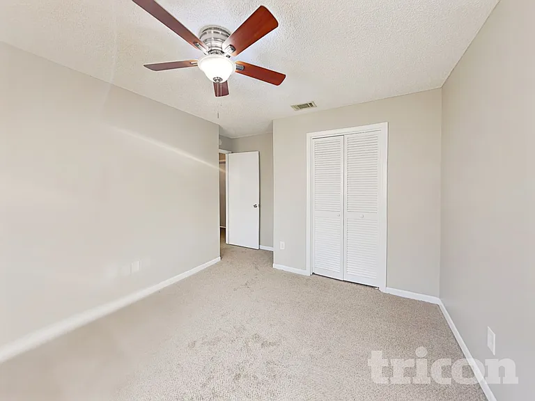 1604 Palm Leaf Dr — Photo 12