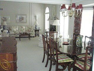 4th image of 5580 Village Ln