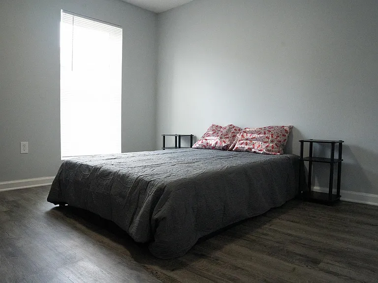 Oak Lane Apartments — Photo 26