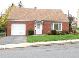 218 Arch St, Ephrata, PA 17522