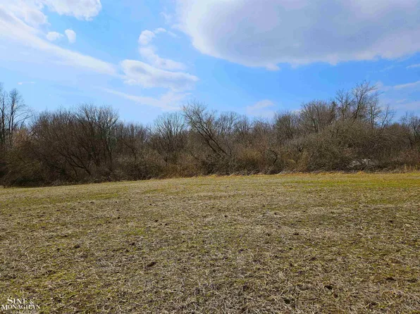 73763 Coon Creek Rd, Armada, MI 48005