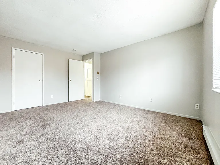 2838 Harrison Ave #4 — Photo 5