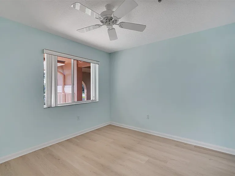 5876 Regal Glen Dr #201 — Photo 21
