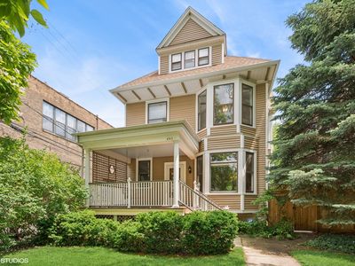 6743 N Greenview Ave, Chicago, IL, 60626
