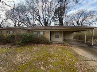 1315 Woodston Rd, Memphis, TN 38117