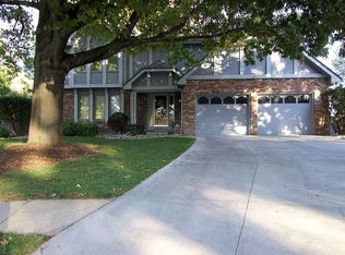 15206 Castelar Cir, Omaha, NE 68144