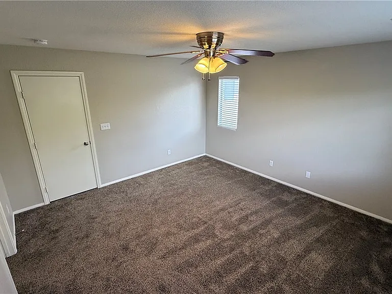 10024 Via Toro Ave — Photo 31