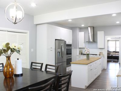 139 E White, San Antonio, TX, 78214