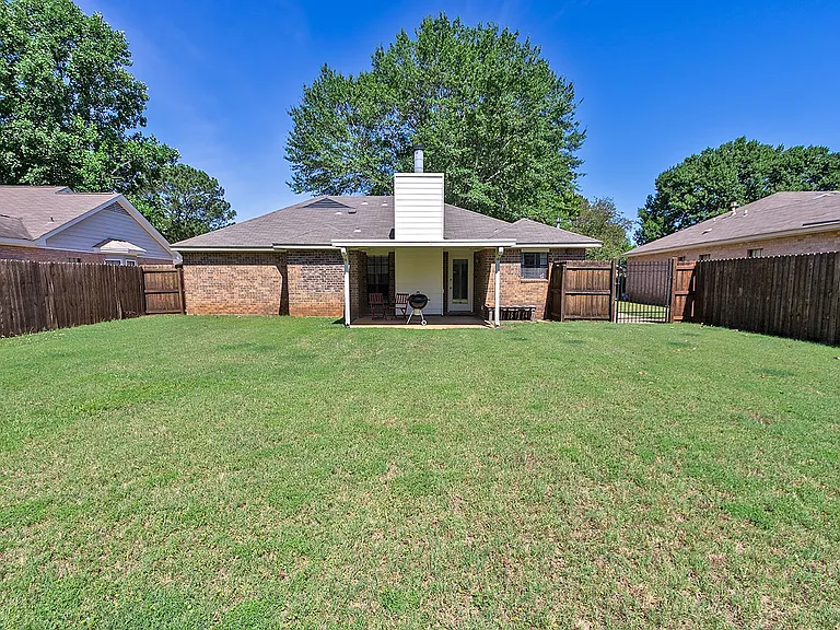 7125 Breckenridge Dr — Photo 20