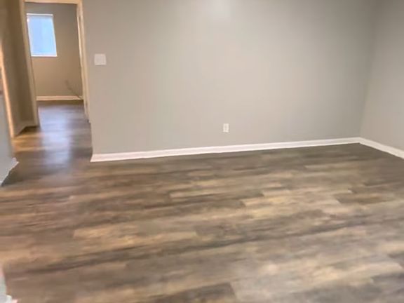 3rd image of 209 Gross St