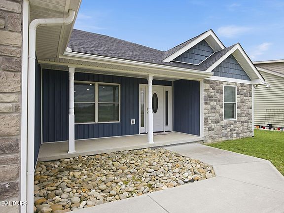 4th image of 2681 Cook Rd