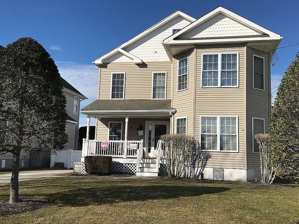 123 Victoria Lane