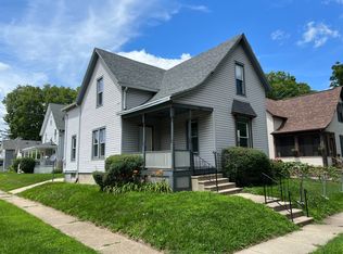 304 8th St, Beloit, WI 53511