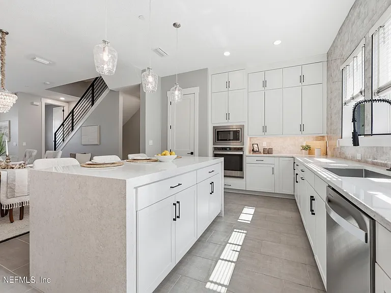 1625 Bridgeton Dr — Photo 11
